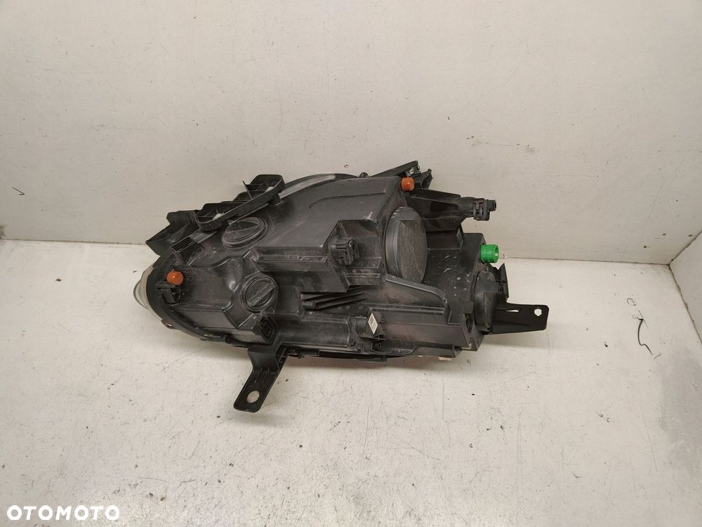 ALFA ROMEO GIULIETTA SOCZEWKA Z LED LAMPA LEWY PRZÓD 0050553070 - 9