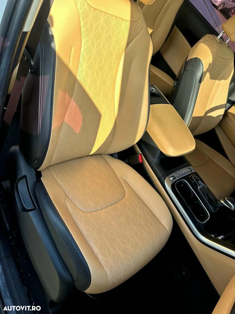 Kia Carnival - 27