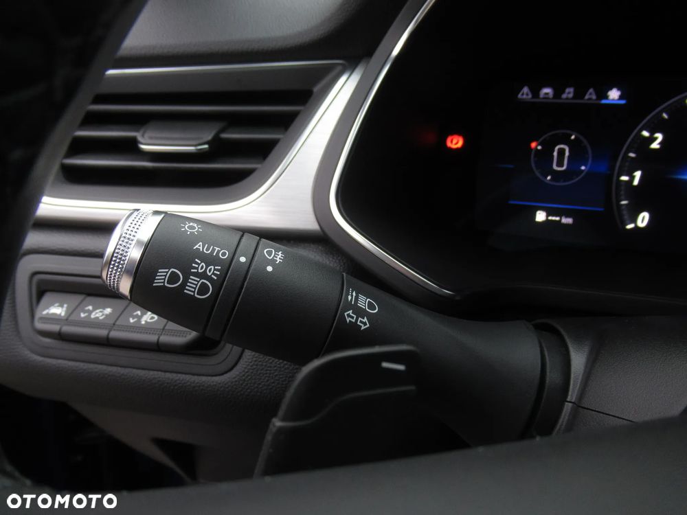 Renault Captur 1.3 TCe mHEV Intens EDC - 14