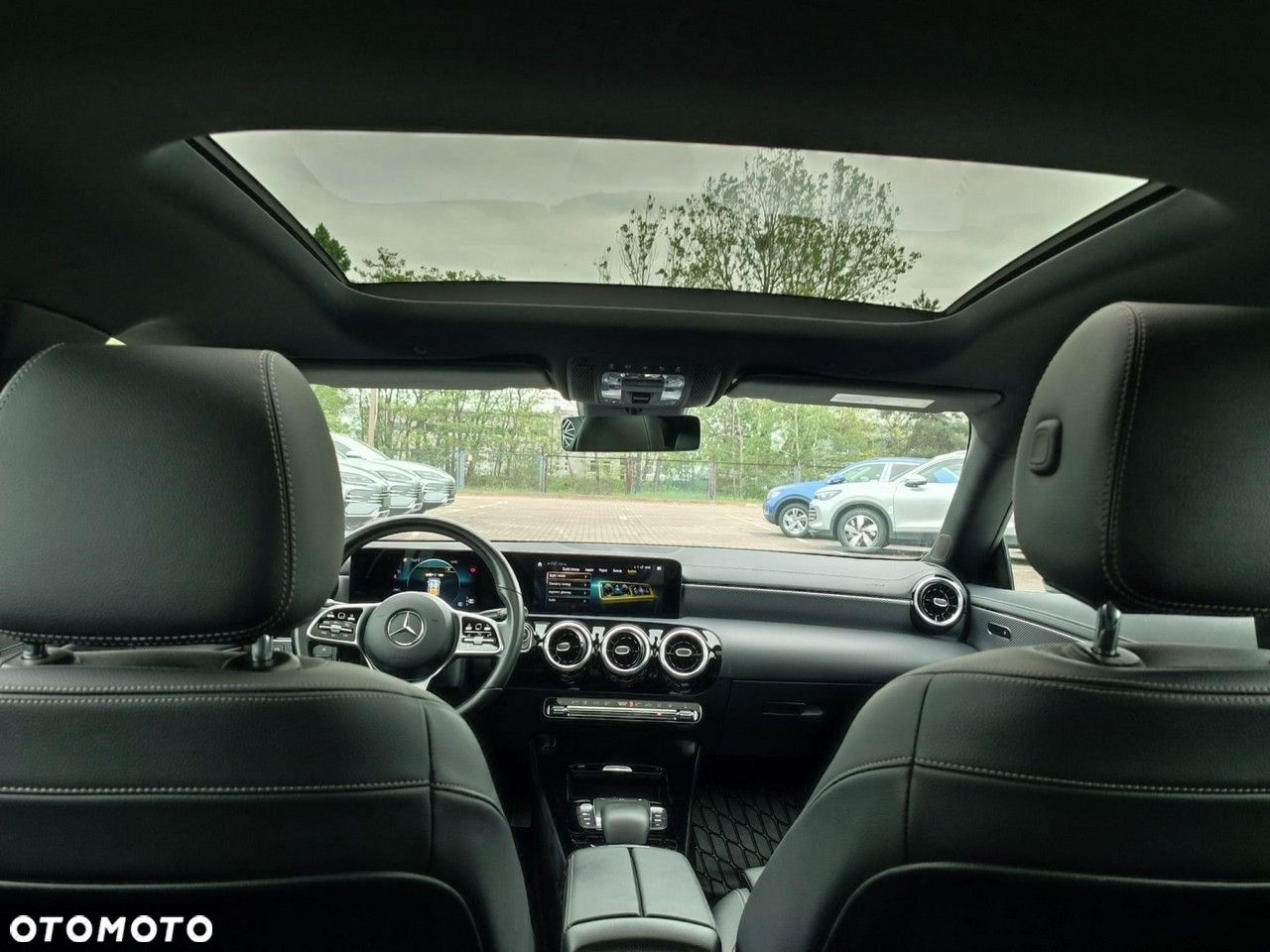 Mercedes-Benz CLA - 24