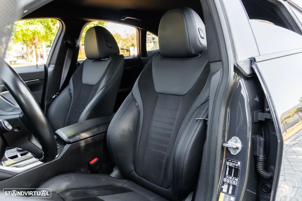 BMW i4 eDrive35 Pack Desportivo M - 41