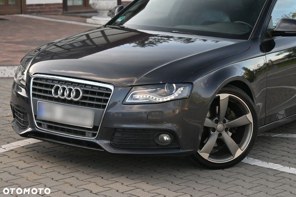 Audi A4 Avant 2.0 TDI - 8