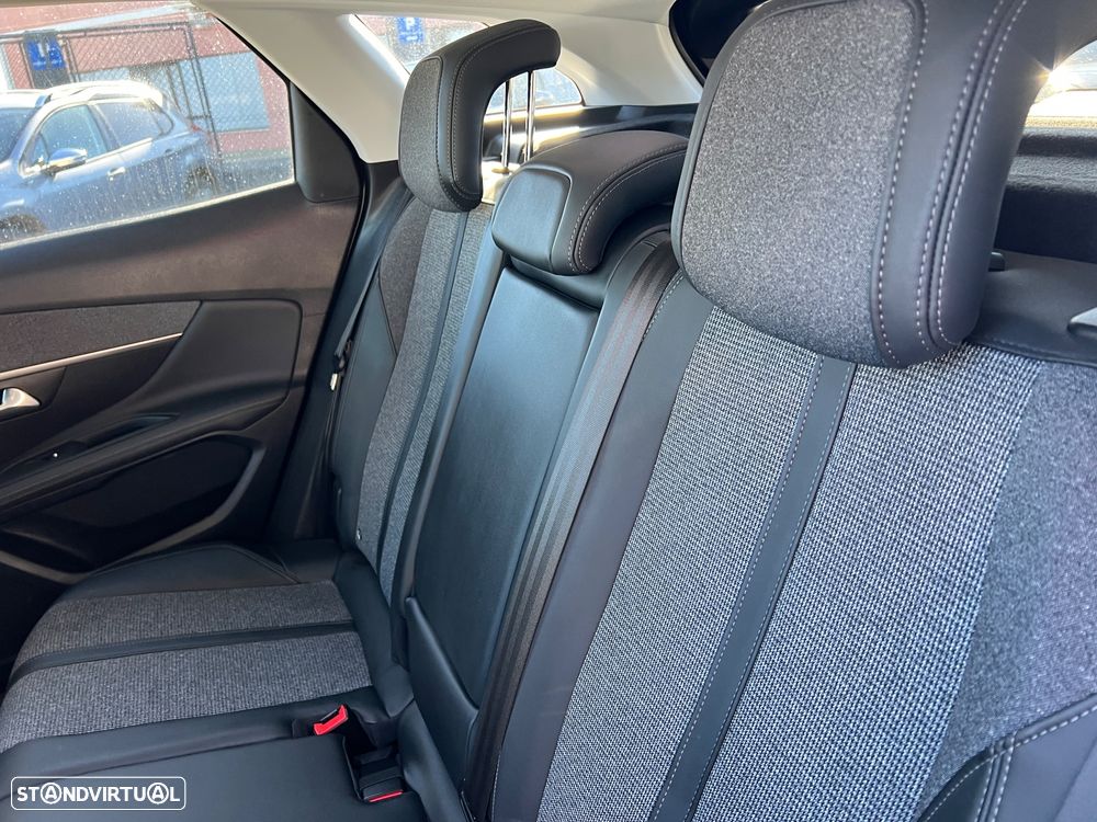 Peugeot 3008 1.5 BlueHDi Allure - 15