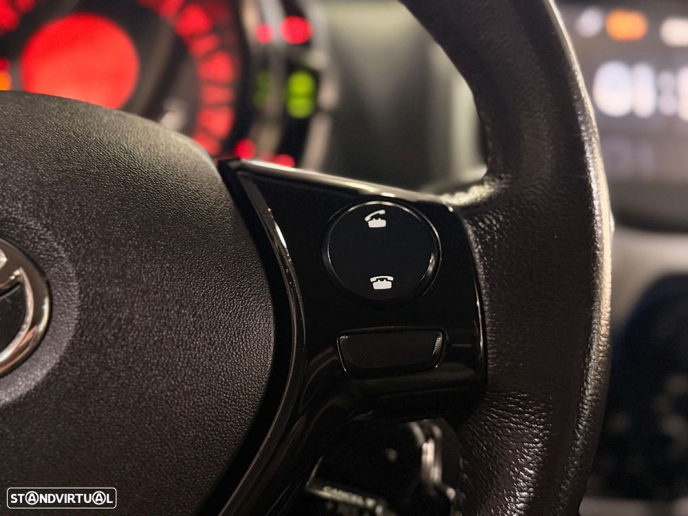 Toyota Aygo 1.0 X-Play+AC+X-Touch - 19