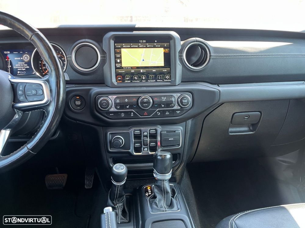 Jeep Gladiator 3.0 CRD Overland AT8 - 21