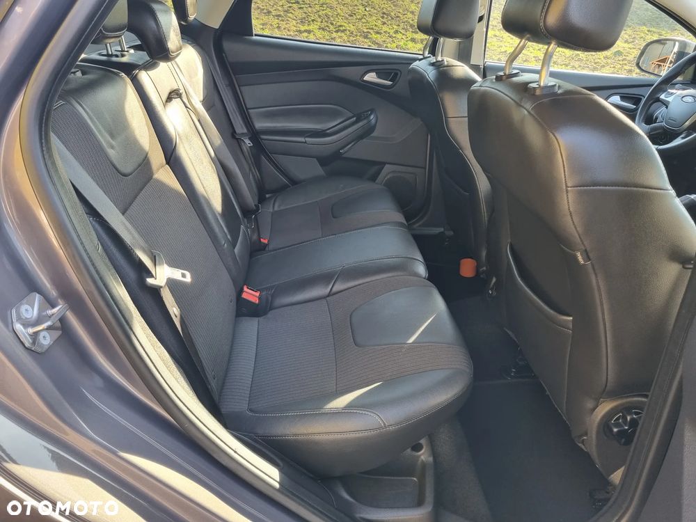 Ford Focus 1.0 EcoBoost STart-Stopp-System TITANIUM - 17