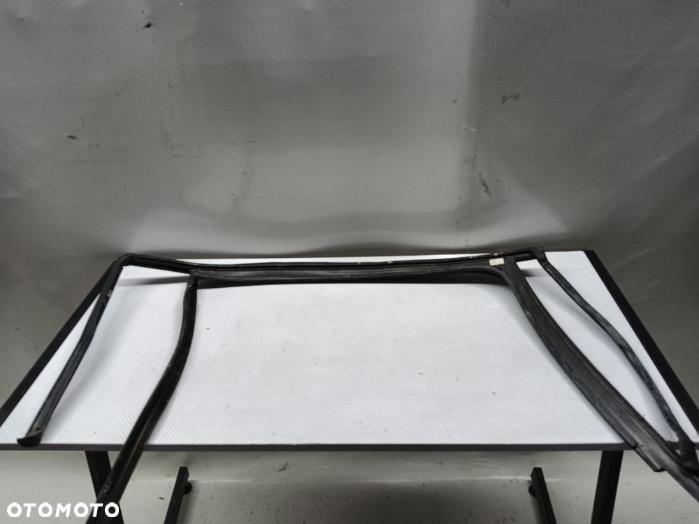 USZCZELKA SZYBY TYŁ TYLNA LEWA VW TIGUAN II 5NA839431 - 6