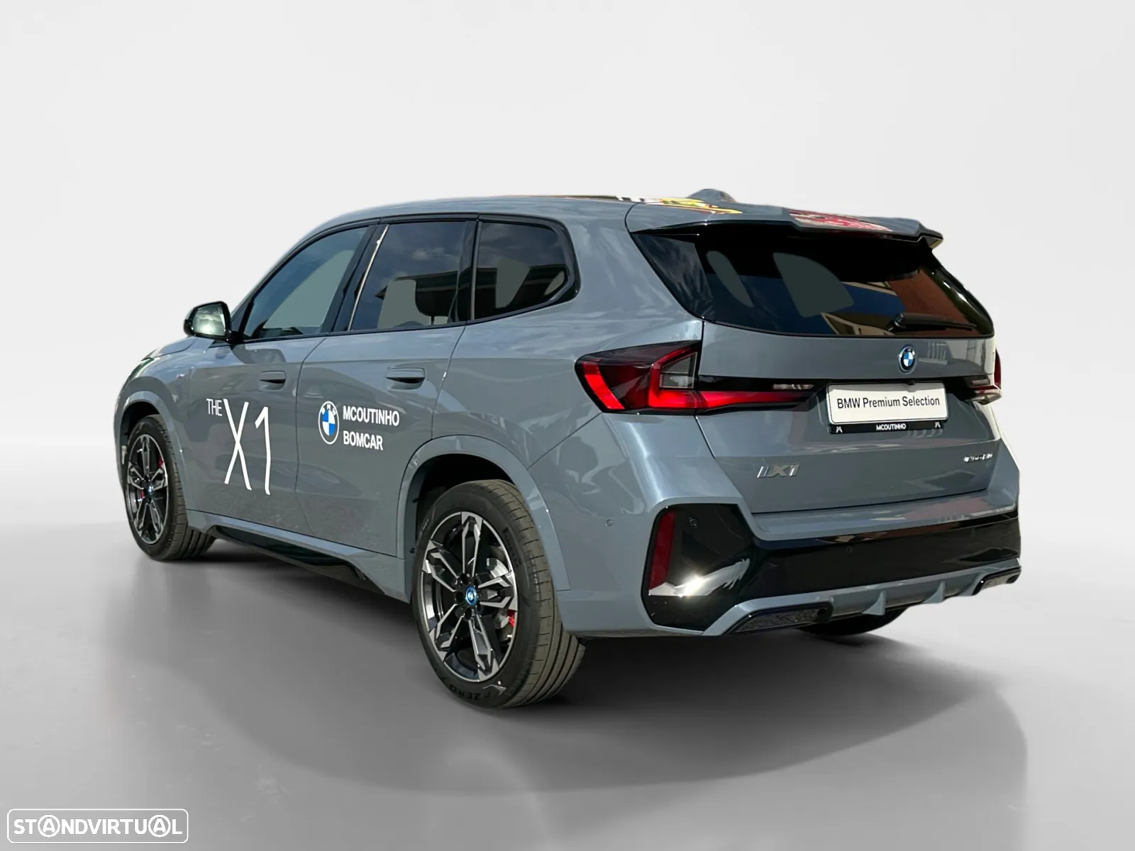 BMW iX1 eDrive20 Pack Desportivo M - 4