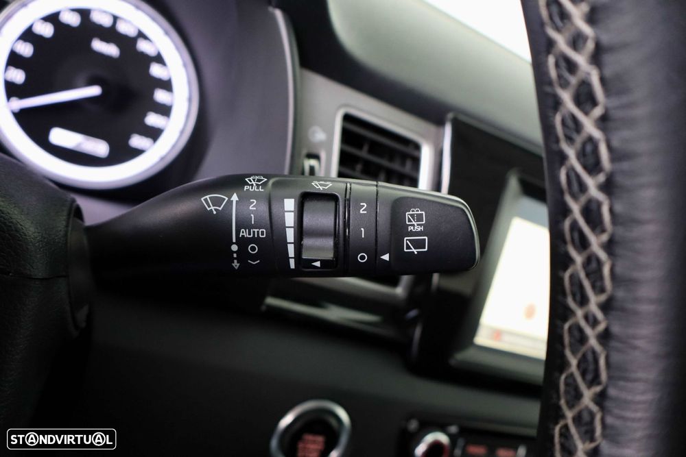 Kia Niro 1.6 GDi HEV - 19