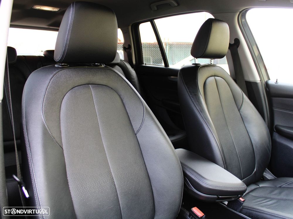 BMW 218 Gran Tourer d 7L Line Luxury - 61