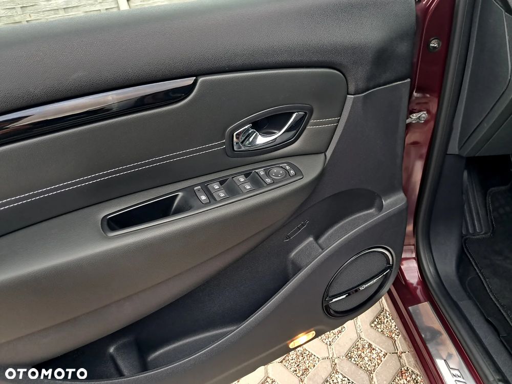 Renault Scenic Energy dCi 130 S&S Bose Edition - 25