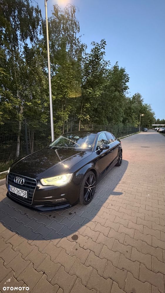 Audi A3 Sportback - 1