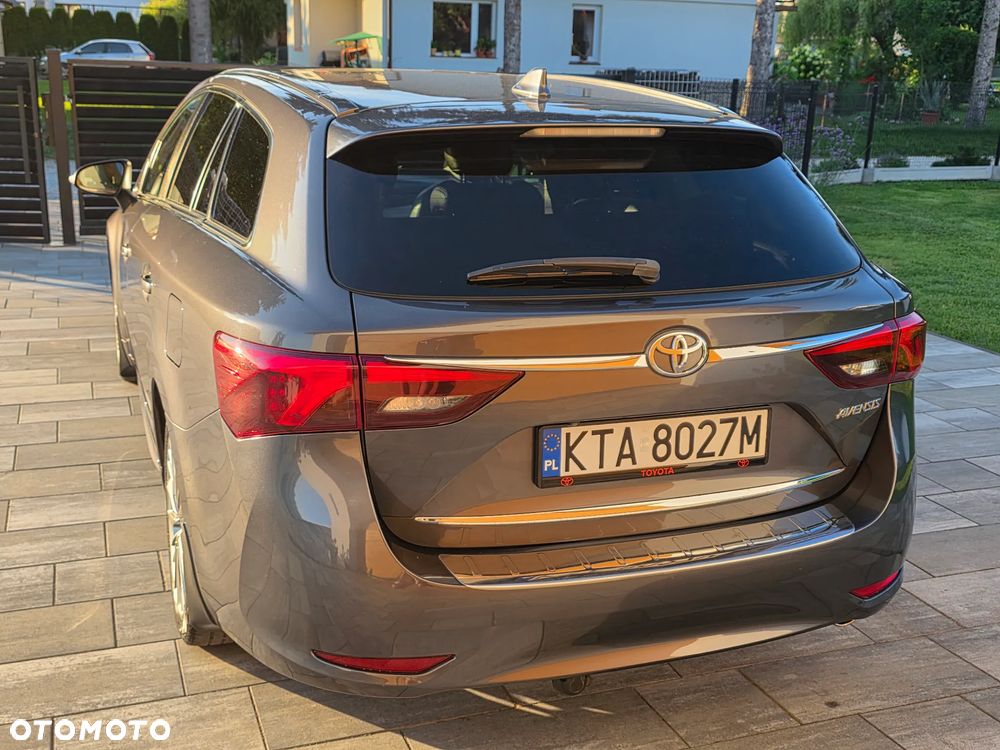 Toyota Avensis - 7