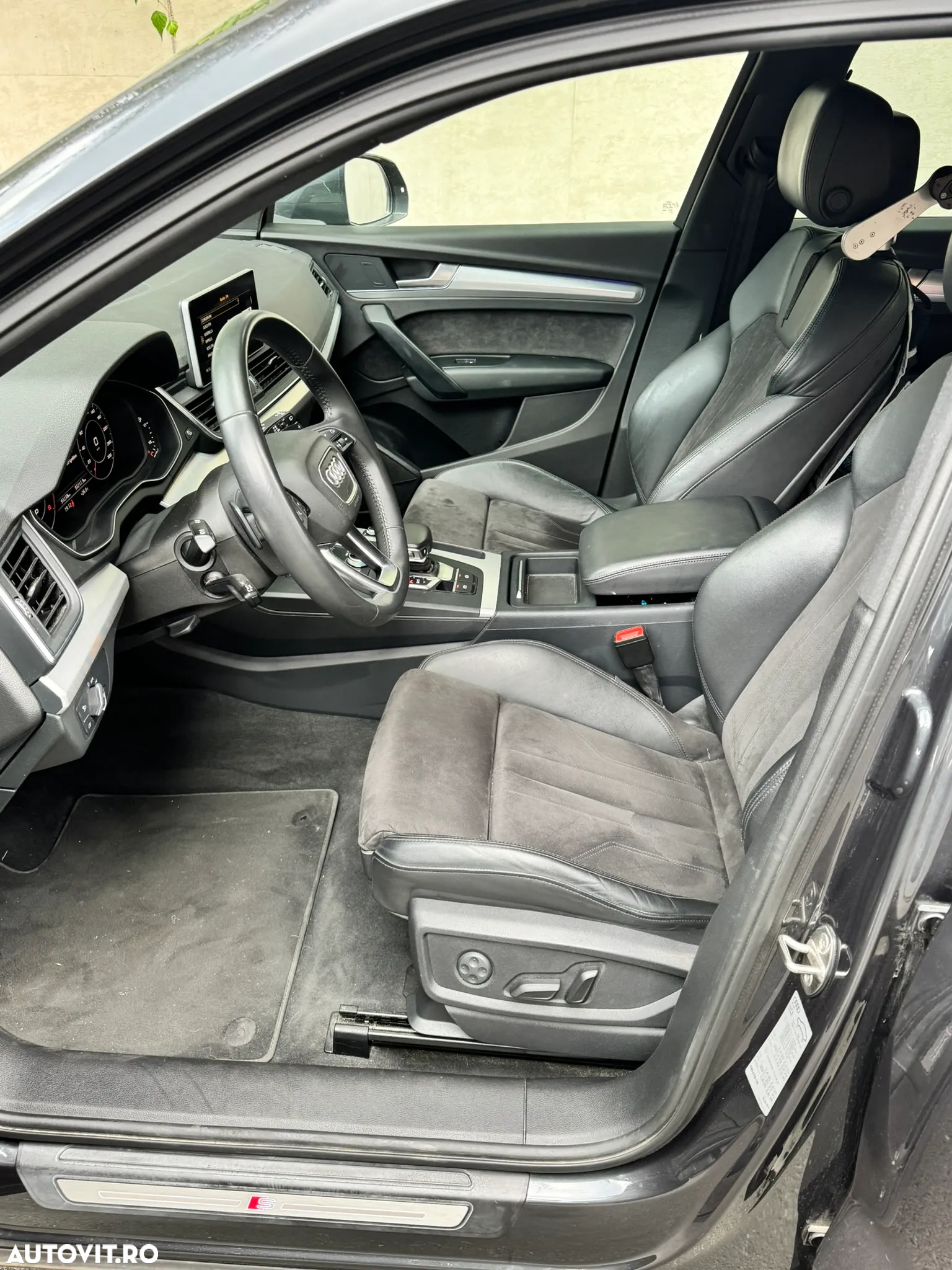 Audi Q5 2.0 40 TDI quattro S tronic Sport - 7