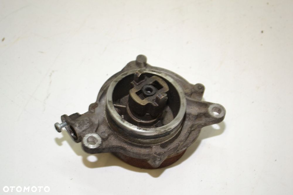 BMW E60 E61 E87 E90 E92 2.5 3.0 D POMPA VACUM PODCIŚNIENIA WAKUM 7791232 - 2