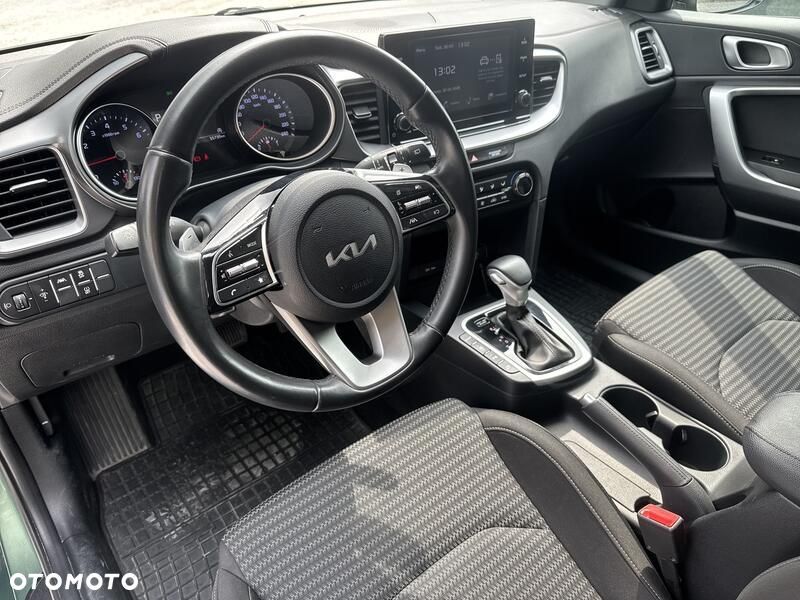 Kia Ceed 1.5 T-GDI M DCT - 11