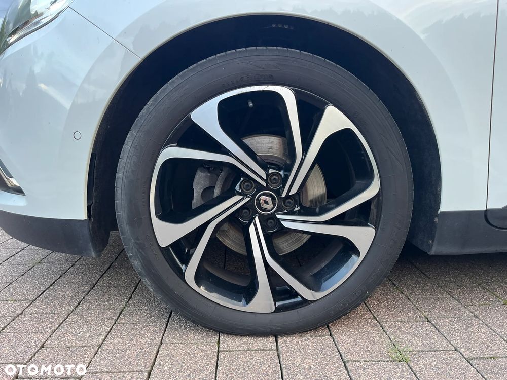 Renault Grand Scenic - 33