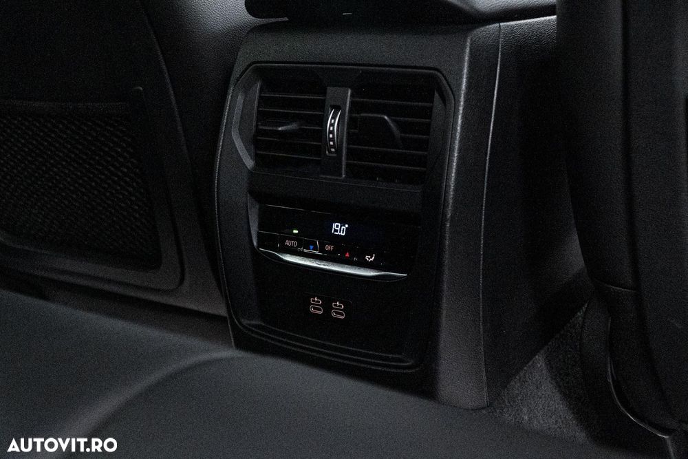 2020 BMW Seria 3 320i Aut. M Sport, photograph 11