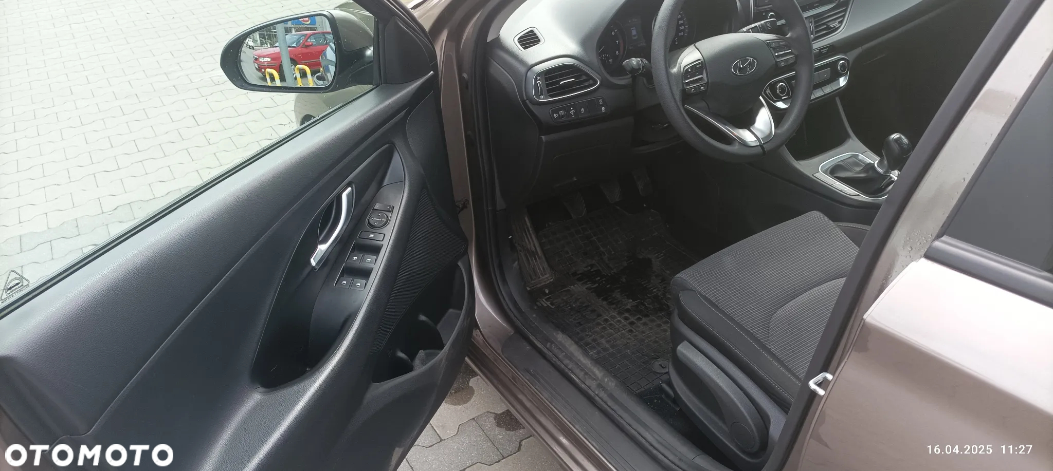 Hyundai i30 1.5 DPI Classic + - 13