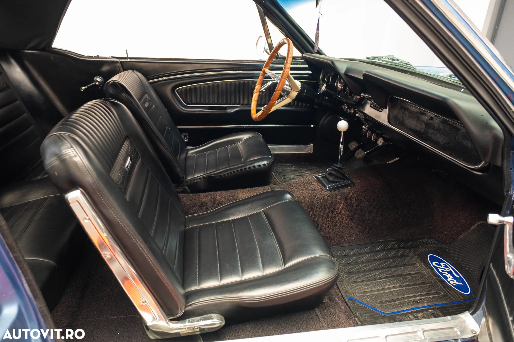 Ford Mustang - 21