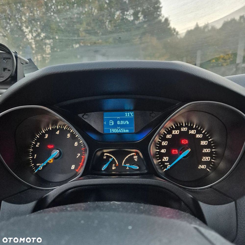 Ford Focus 2012 photo 3