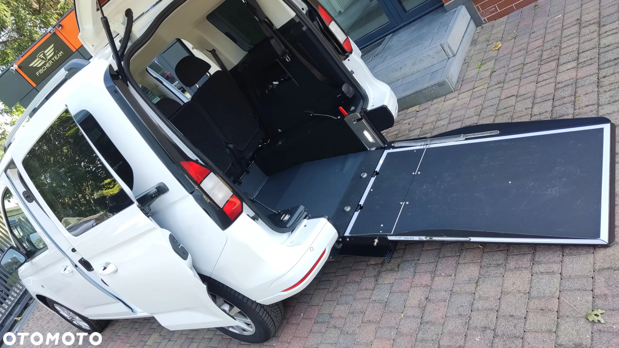 Volkswagen Caddy 2.0 TDI Comfortline - 29