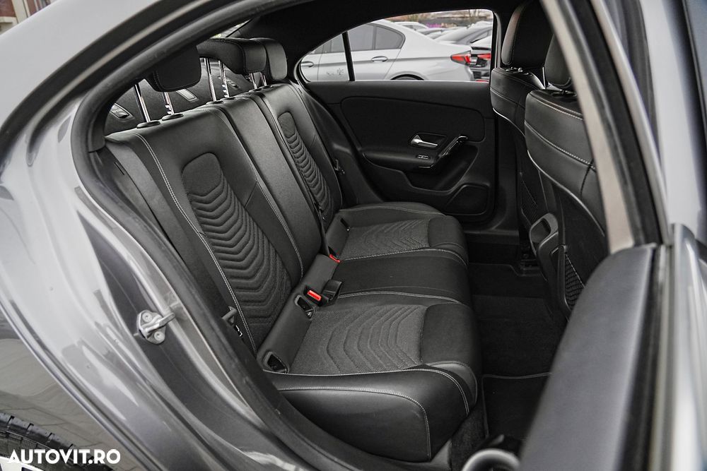 Mercedes-Benz A 180 d 8G-DCT Edition 2020 - 23