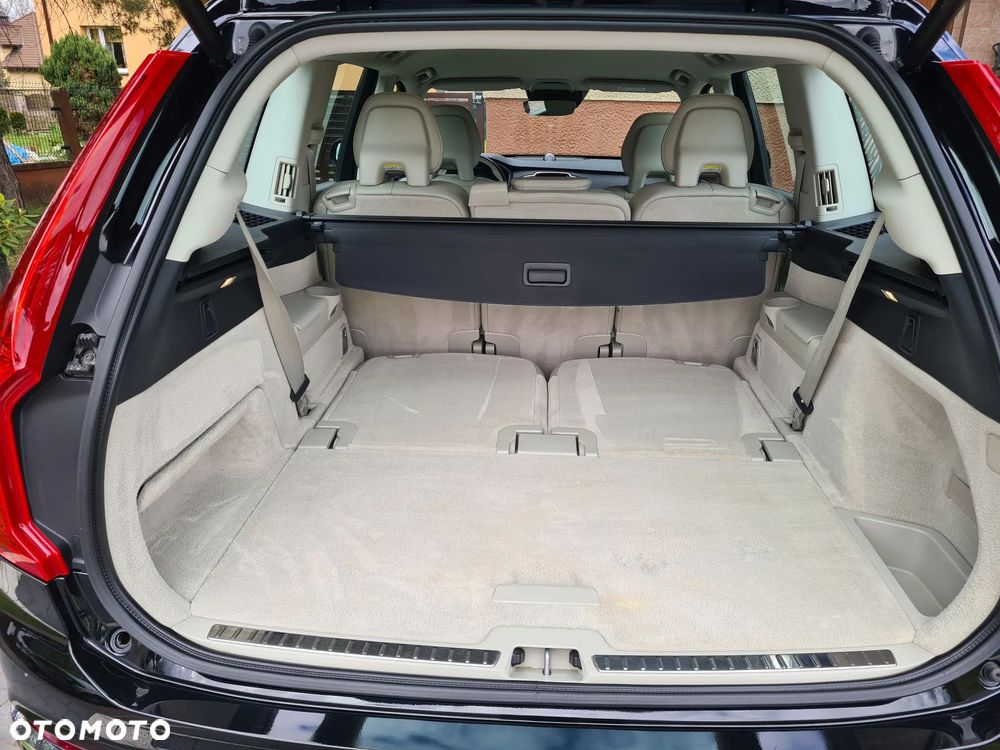 Volvo XC 90 D5 AWD Inscription 7os - 7