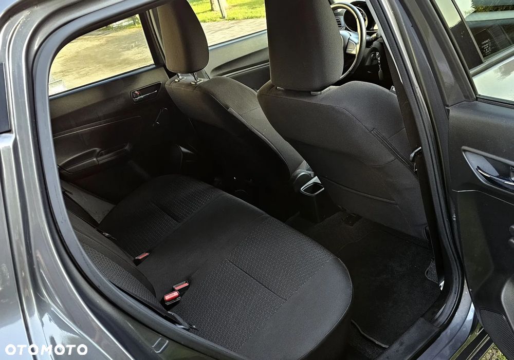 Suzuki Swift 1.2 Premium Plus - 11