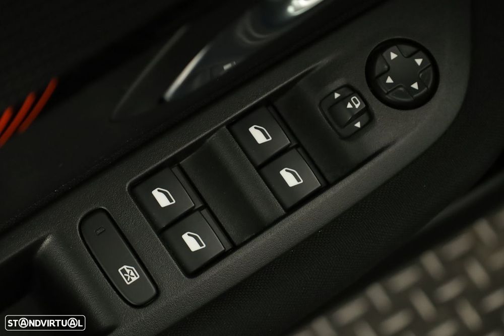 Peugeot 208 1.2 PureTech Active - 19