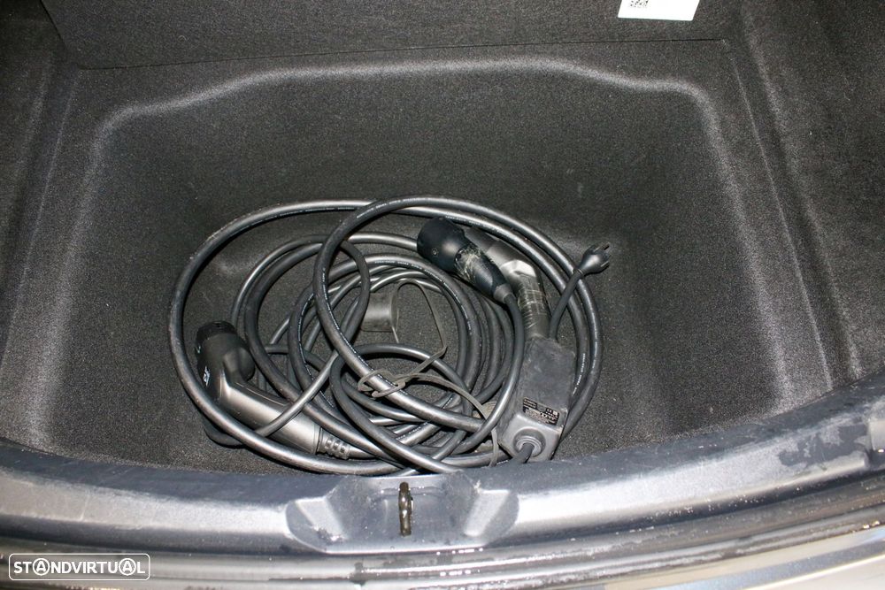 Tesla Model 3 Long Range AWD Dual Motor - 39