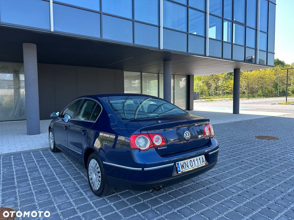 Volkswagen Passat 2.0 TDI Highline - 5