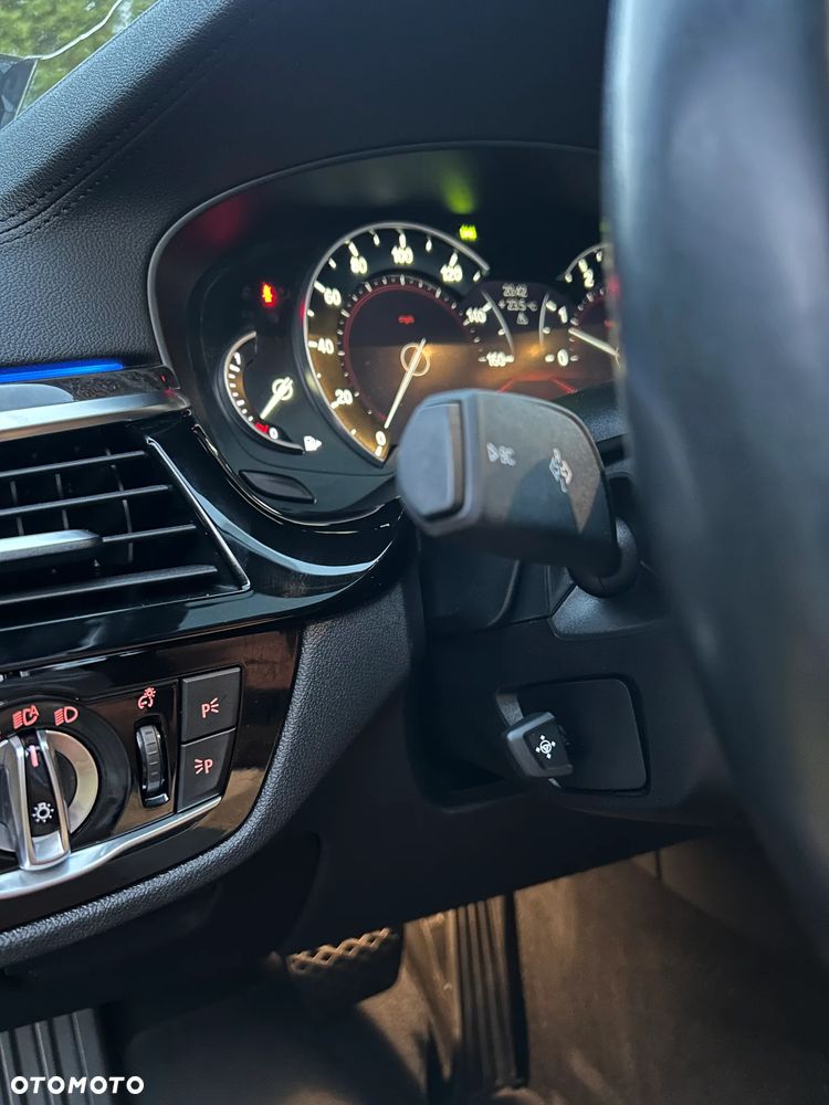 BMW Seria 5 - 13