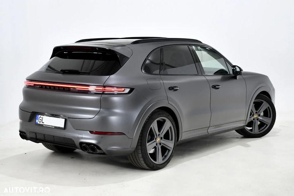 Porsche Cayenne S - 5