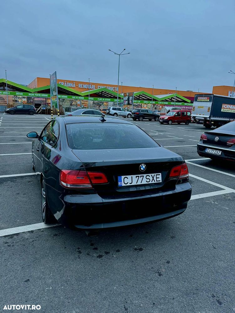 BMW Seria 3 320d Coupe - 3