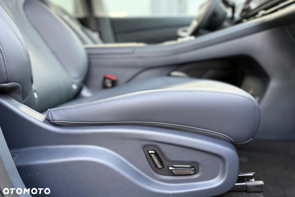 Geely Starray - 12