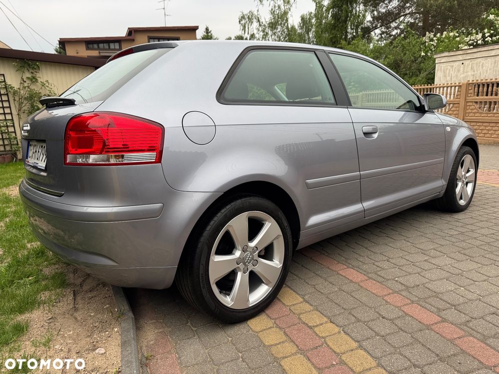 Audi A3 3-drzwiowe 1.6 Ambiente - 10