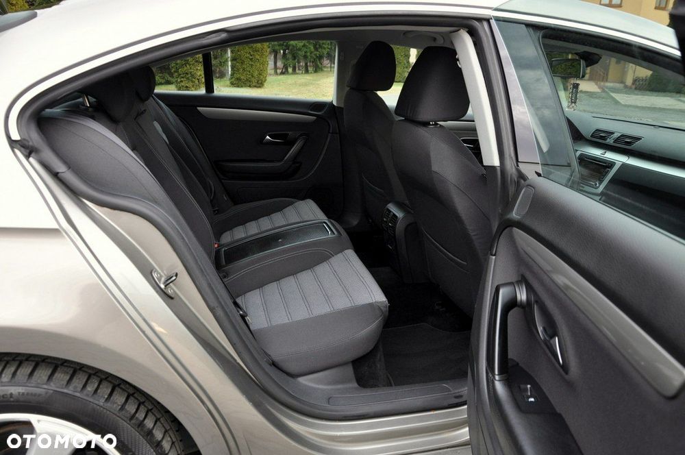 Volkswagen Passat CC - 19