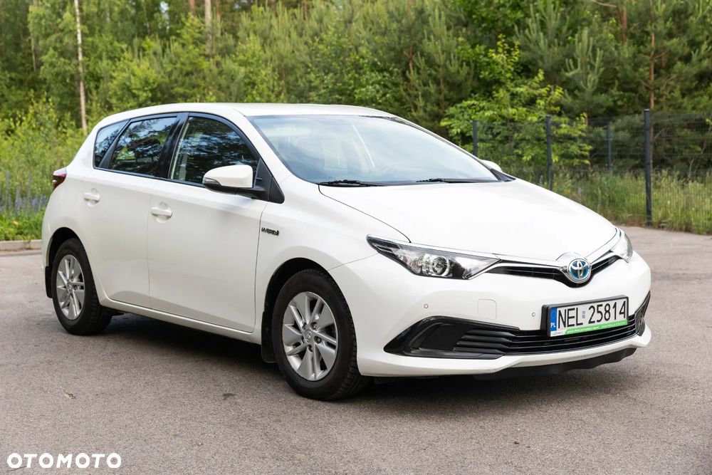 Toyota Auris Hybrid 135 Active - 5