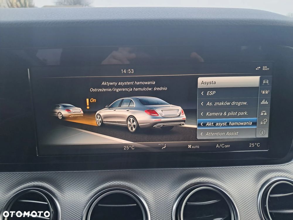 Mercedes-Benz Klasa E 200 9G-TRONIC - 36