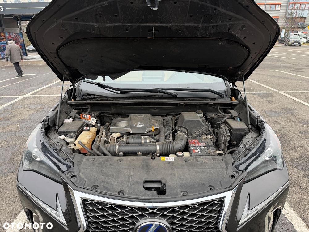 Lexus NX 200t AWD F Sport - 21