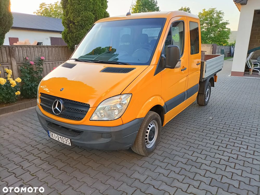 Mercedes-Benz 313 - 1