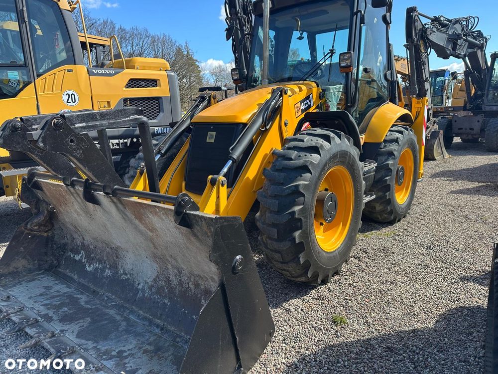 JCB 4CX - 1