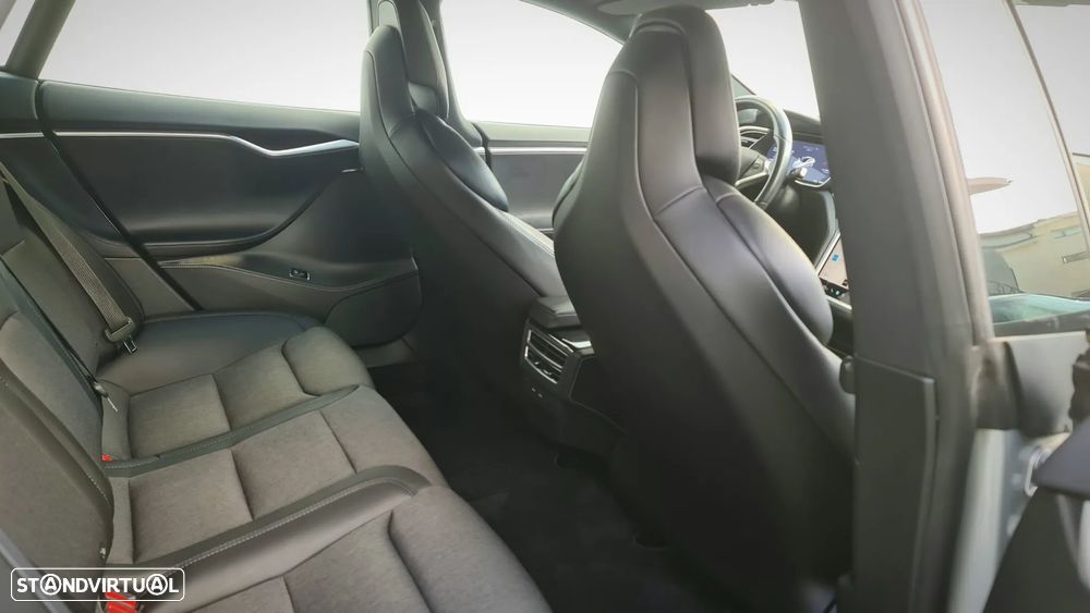 Tesla Model S 75D AWD - 11
