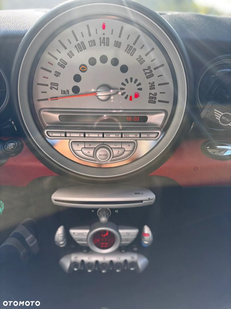 MINI Cooper Standard - 11