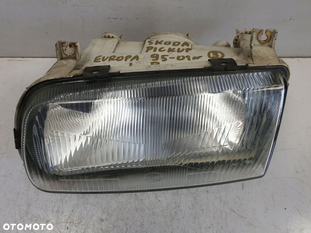 LAMPA PRZEDNIA LEWA Skoda Felicia Pickup 95-01r - - 2