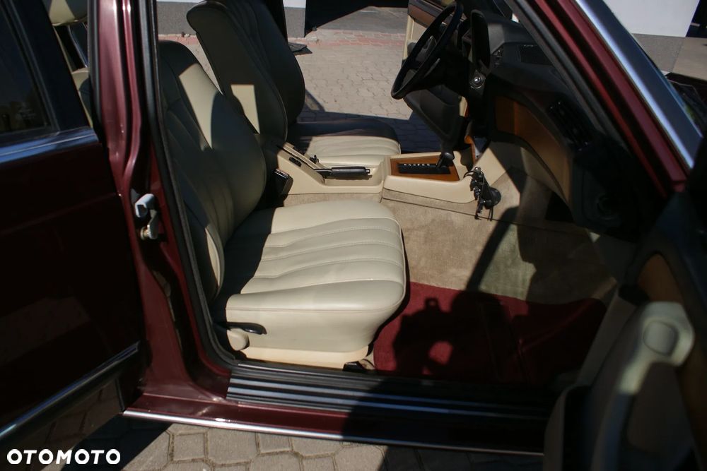 BMW Seria 7 - 23
