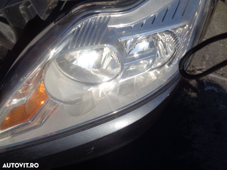 Vand Fata Completa Ford Focusc C Max din 2010 volan pe stanga - 2