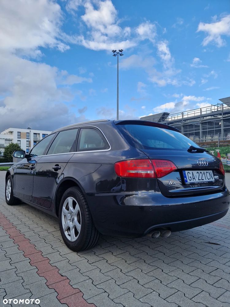 Audi A4 Avant - 5