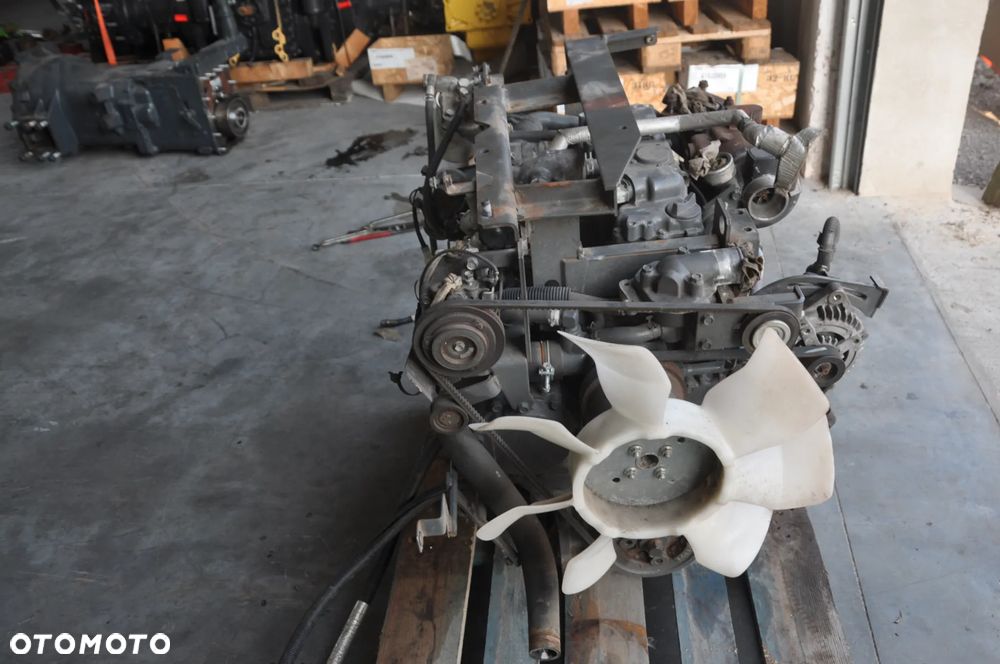 Silnik Kubota V3800-CR-TI-EU12 KUBOTA M5091 - 3